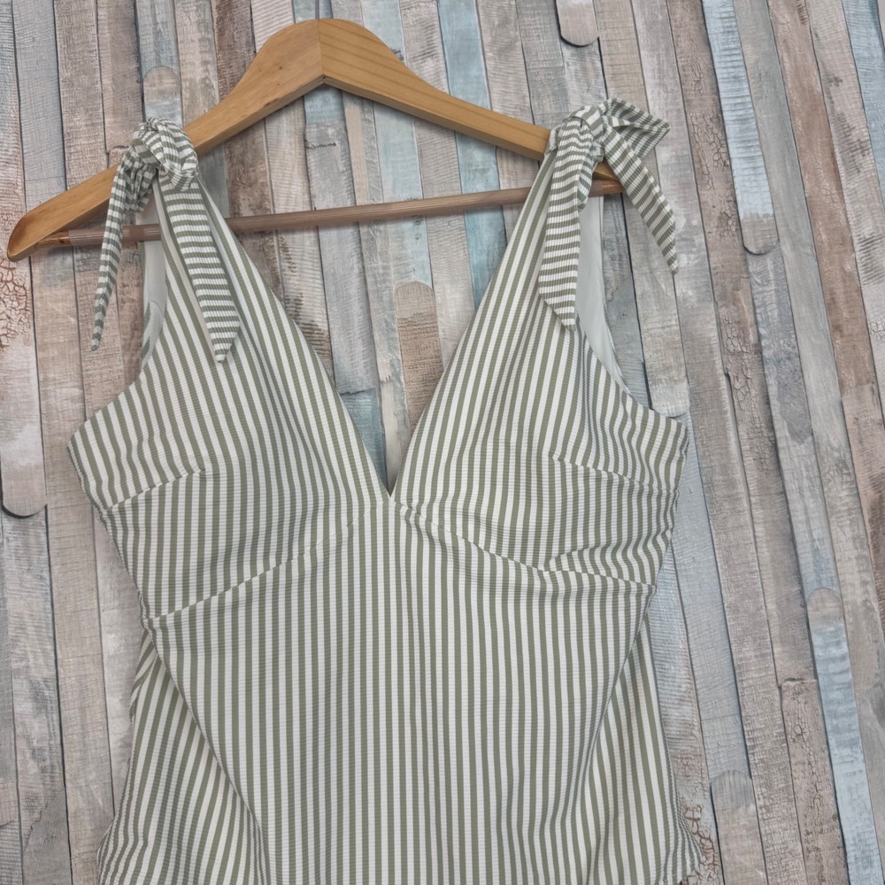 H&M Green White Seersucker Striped Padded Cup‎ High Leg One Piece Swimsuit NWT L